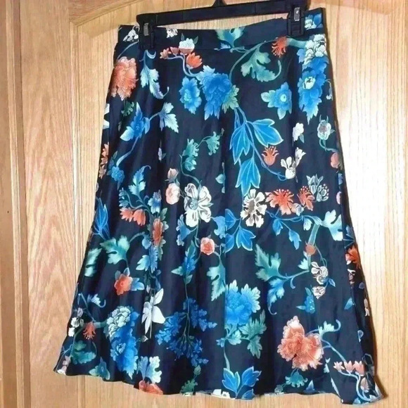 Lorenza Blau Size 28 black with blue orange green white floral pattern lined - Picture 1 of 6